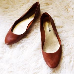 American Eagle cognac flats